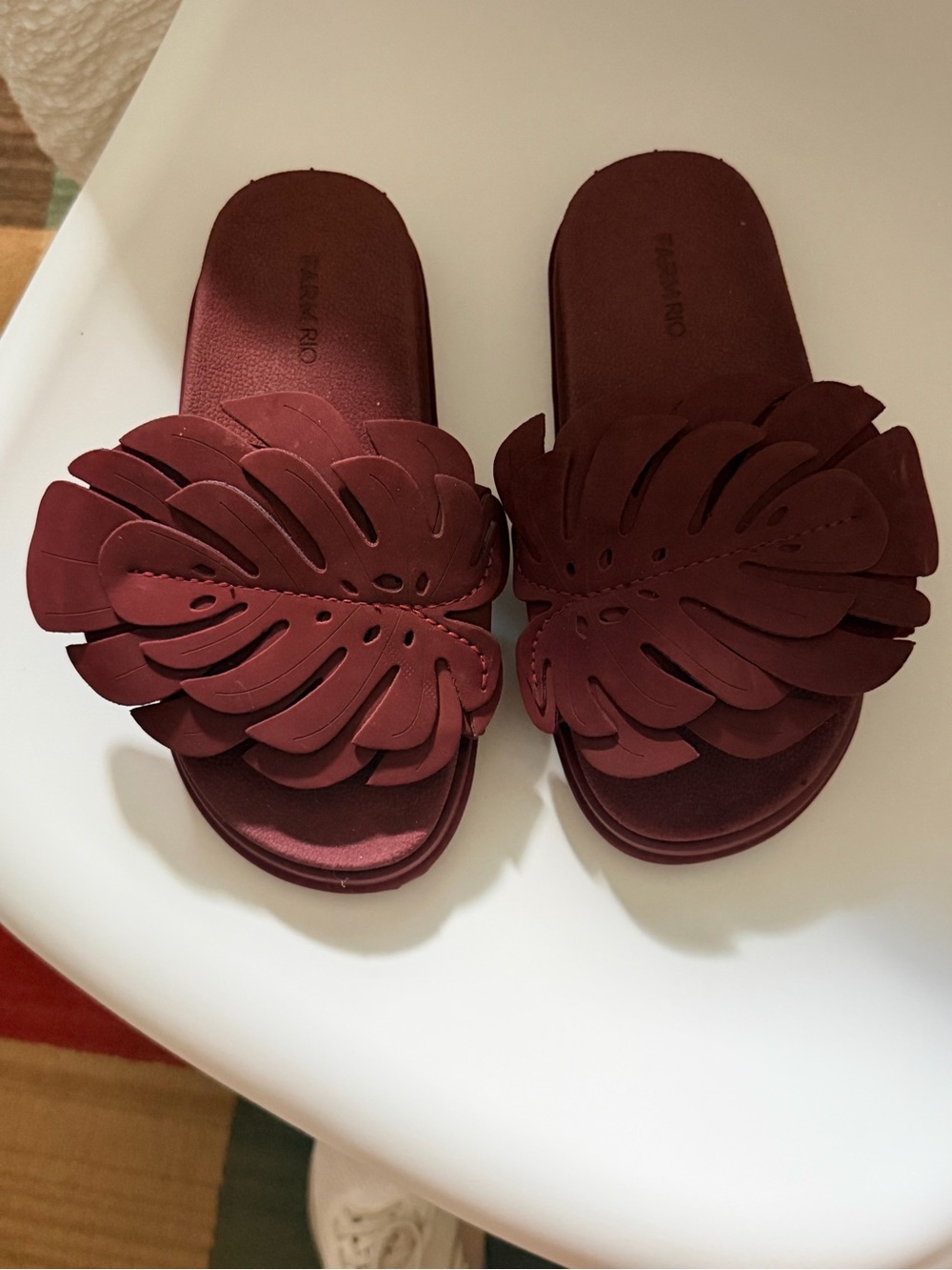 FARM RIO Monstera Leaf Anatomic Slide Sandals NWOT
